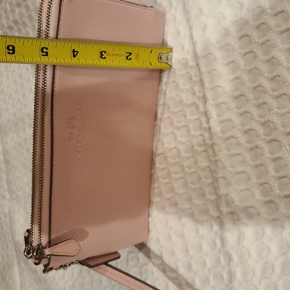 Coach Wristlet - Picture 1 of 11